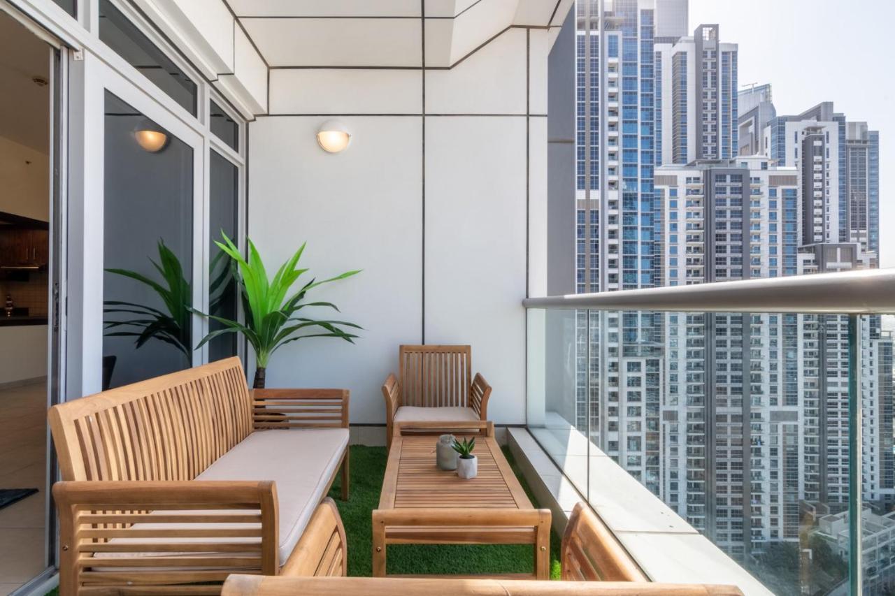 Scenic 2 Bedroom Apartment - Downtown Business Bay Dubai Exterior foto