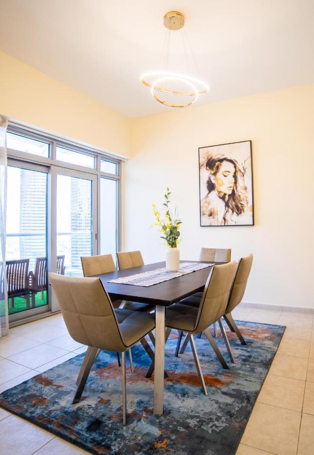 Scenic 2 Bedroom Apartment - Downtown Business Bay Dubai Exterior foto